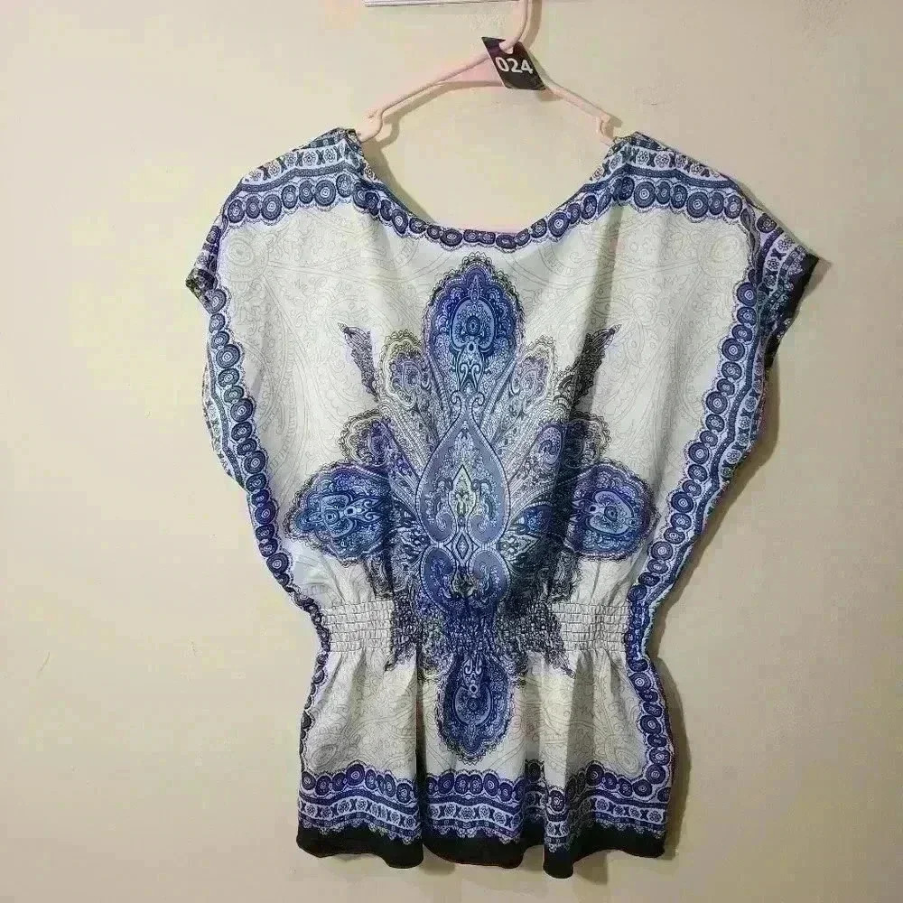 A. Byer handkerchief dolman sleeve top size large - Picture 6 of 6